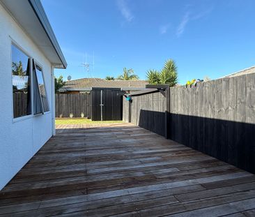 Entertainer's Dream in the Heart of Papamoa Beach - Photo 2