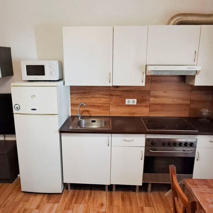 Piso de alquiler en Calle Jacob, Campanillas - Photo 1