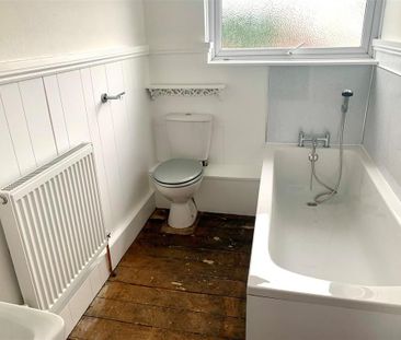 2 bedroom apartment to rent - Photo 6