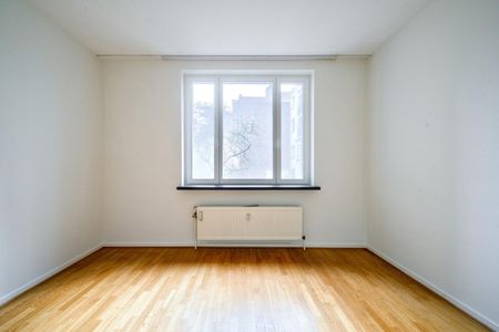 Jardin du Roi : Bel appartement de +/- 215 m² - 3 ch & 3 sdb - Photo 4