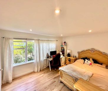 915 Wentworth Ave, North Vancouver - Photo 6