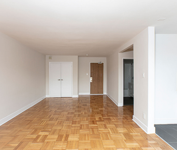 1545 Rue Bathurst - Bachelor - Photo 1