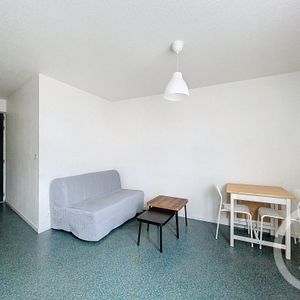 Location Appartement 1 pièce 20m² CLERMONT FERRAND 63000 - Photo 2