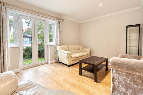 2 bedroom detached house to rent - Photo 1