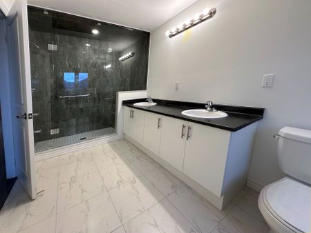 For Lease - 41 Sapphire Way, Thorold, Ontario - Photo 2
