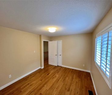 For Lease - 5218 Oscar Peterson Boulevard Unit# UPPER LEVEL, Missis... - Photo 4