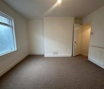2 Bedroom Terraced To Rent - Photo 3