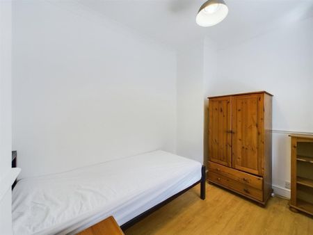 Colbourne Avenue, Brighton, East Sussex - Photo 2