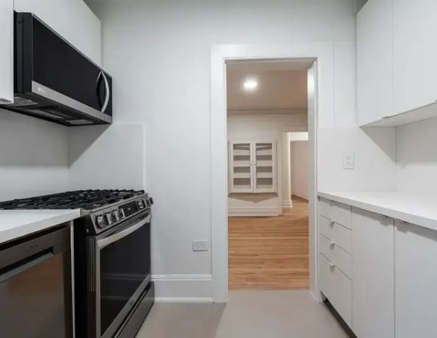 2875 Yonge Street | 2875 Yonge Street, Toronto - Photo 1