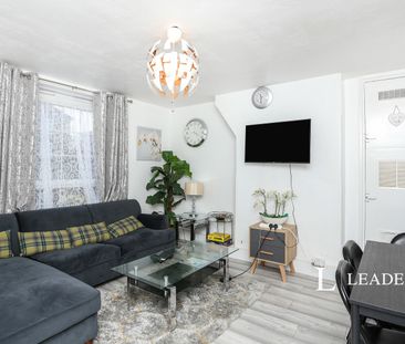 2 bedroom apartment to rent Barville Close, SE4 - Photo 2