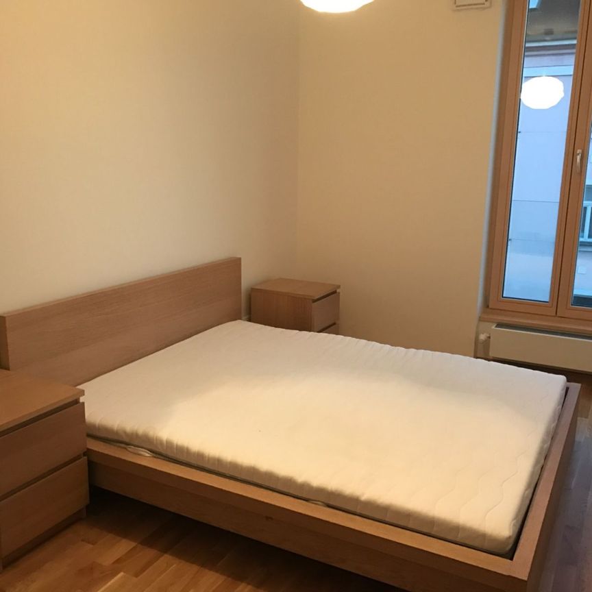 Pronájem bytu 2+kk • 45 m² bez realitkyHartigova, Praha - Žižkov - Photo 1