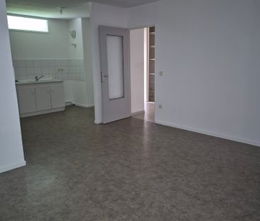 Location - Appartement T3 - 62 m² - Grand-Charmont - Photo 5