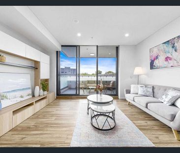 Modern Apartment Living with Resort-Style Amenities - Photo 3