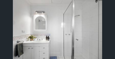 LIGHT FILLED VILLA LIVING - Photo 5