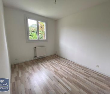 Location Maison 4 pièces 78m² LE PASSAGE 47520 - Photo 5