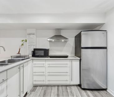 For Lease - 2825 St. Clair Avenue Unit# Lower, Toronto, Ontario - Photo 6