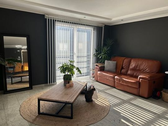 Appartement te huur - Photo 1