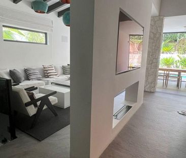 5 bedroom luxury Villa for rent in Nueva Andalucia, Spain - Photo 1