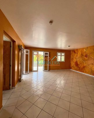 Location Appartement 5 pièces 120m² ST CLAUDE 97120 - Photo 1