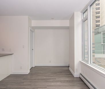 Bright and Cozy - Photo 6