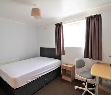 2 bedroom private hall to rent - Photo 1