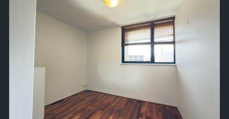 Iconic High-Rise Living with Completely Timber Floor in the Heart of the CBD - Photo 4