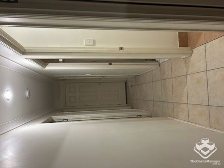 Spacious 3 bedroom house in great location - Photo 2