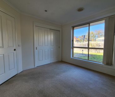 Perfect Location! - Photo 4