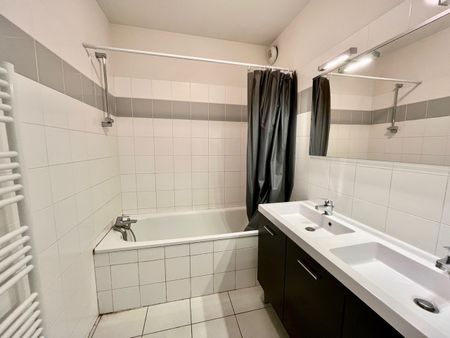 Location Appartement 3 pièces 63m² - Photo 4