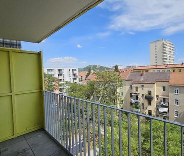 Zwei Zimmer Genossenschaftswohnung mit Balkon - Photo 2