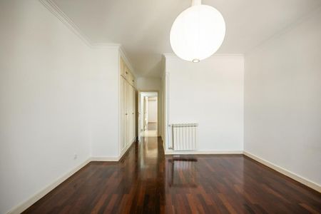 3 room luxury Apartment for rent in Cascais, Portugal - Photo 5