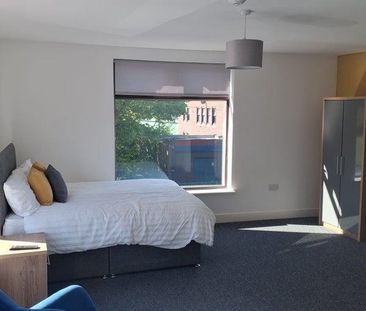 3 bedroom end of terrace house to rent - Photo 5