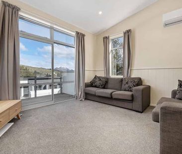 3 Bedroom, 2 Bathroom Apartment Above Frankton Road - Photo 4