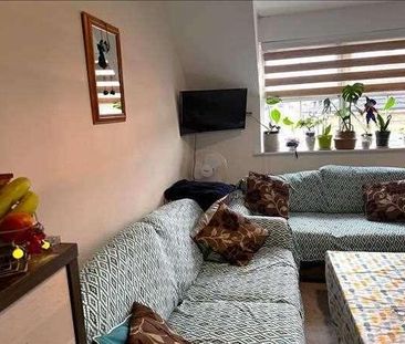 Rutland Avenue, Slough, SL1 - Photo 1