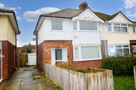 3 bedroom semi-detached house to rent - Photo 3