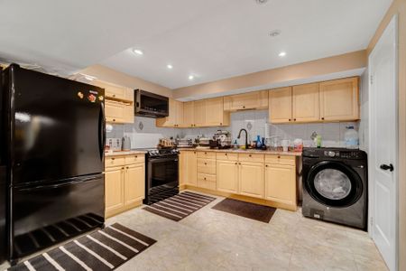 For Lease - 4982 Maxine Place, Mississauga, Ontario - Photo 5