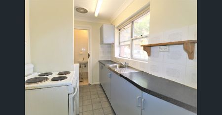 2 BEDROOM FLAT CENTRALLY LOCATED - Photo 5