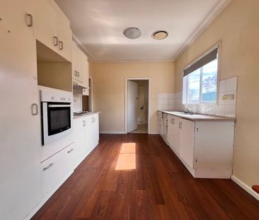 Charming Family Home - Photo 5