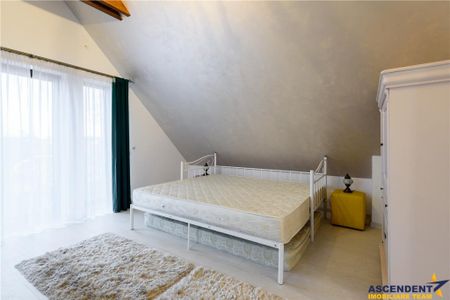 Casa spatioasa cu gradina si garaj, Sanpetru, Brasov - Fotografie 3