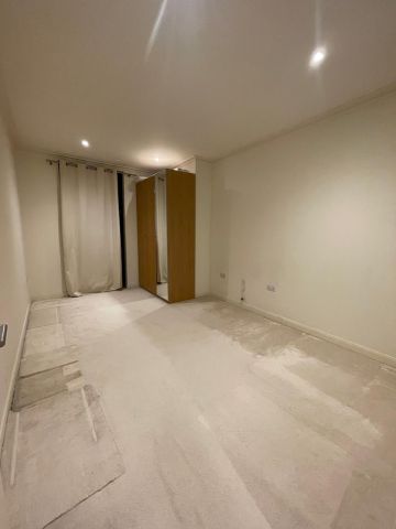 2 Bed Flat, Discovery Dock Apartments West, E14 - Photo 5