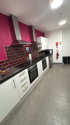 1 bedroom in a house share to rent - Photo 5
