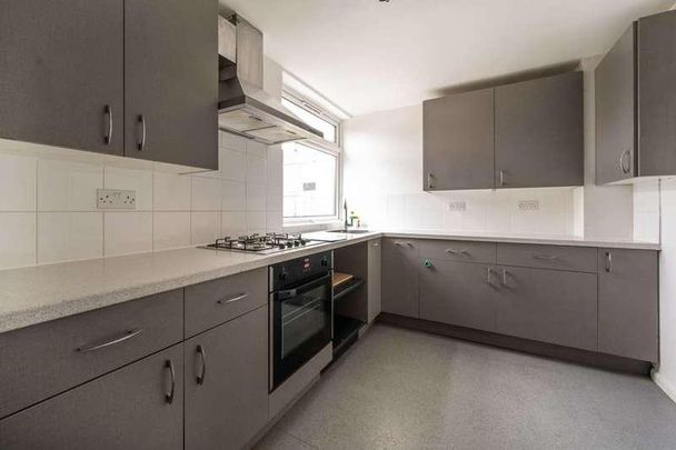 The Common, Stratford, E15 - Photo 1