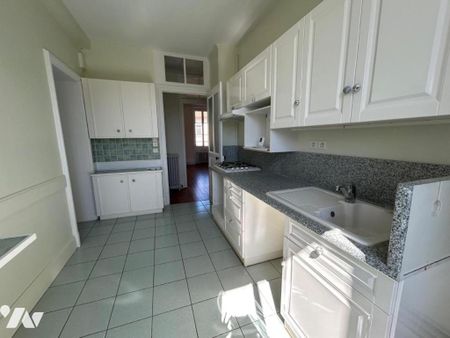 T4 VOLTAIRE - Photo 5