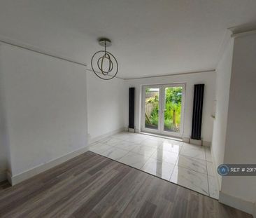2 bedroom semi-detached house to rent - Photo 1