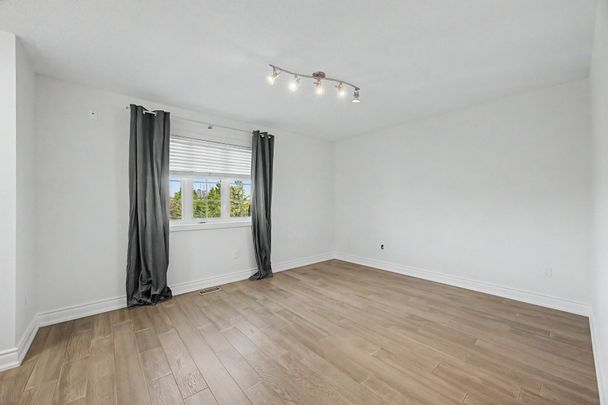 For Lease - 149 Deerwood Crescent, Richmond Hill, Ontario - Photo 1