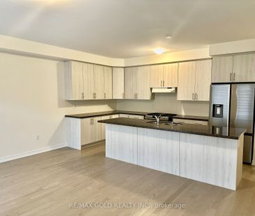For Lease - 49 SINGHAMPTON Road, Vaughan, Ontario - Photo 5