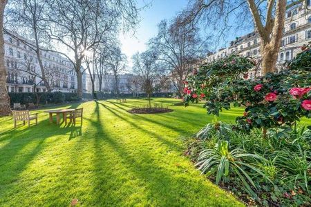 Kensington Gardens Square, Bayswater, W2 - Photo 4