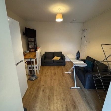 Western Terrace, Portsmouth - Photo 1