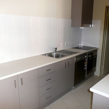 Modern 1 bedroom - Unfurnished - Photo 3