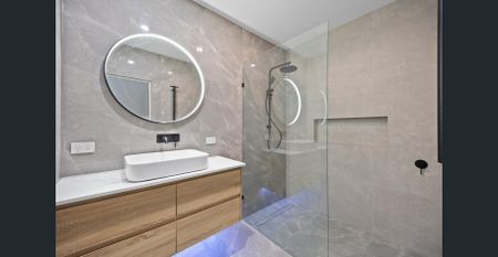 Sleek and Spacious Renovated Family Home - Photo 5